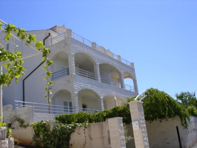 Villa Marta Apartmani Trogir Exterior photo