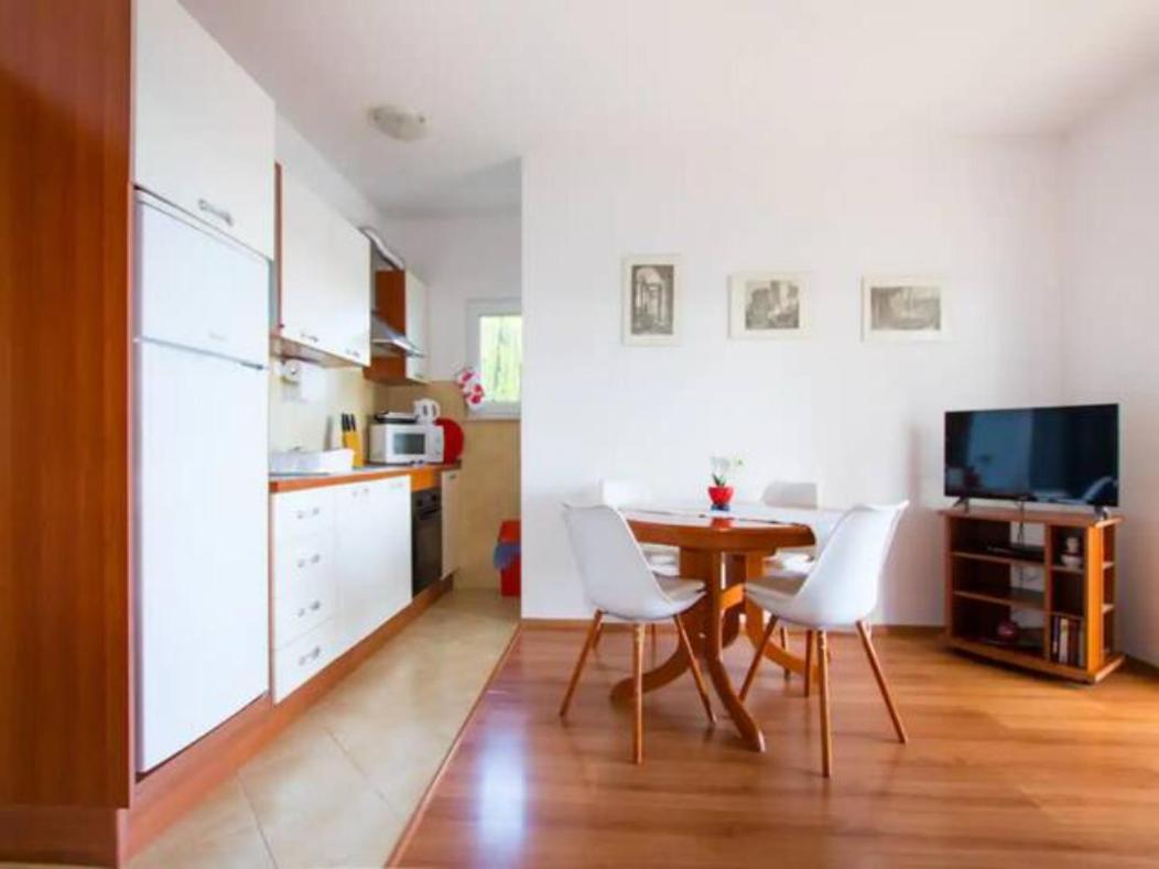 Villa Marta Apartmani Trogir Exterior photo