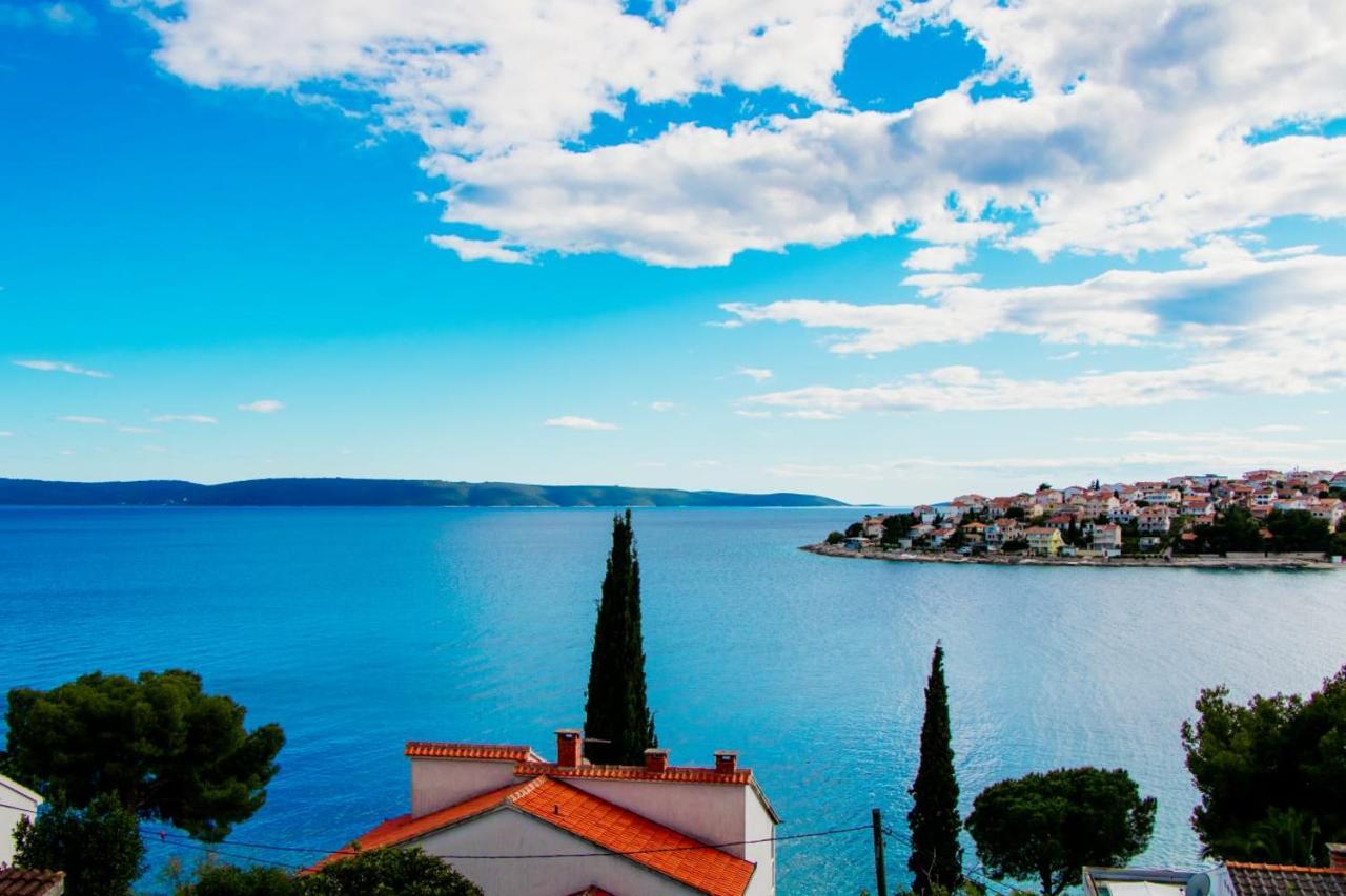 Villa Marta Apartmani Trogir Exterior photo